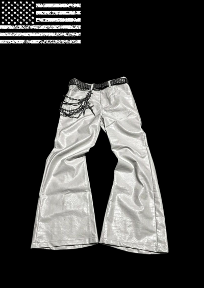 ‘WHITE00’ FLARED JEANS 𖦏